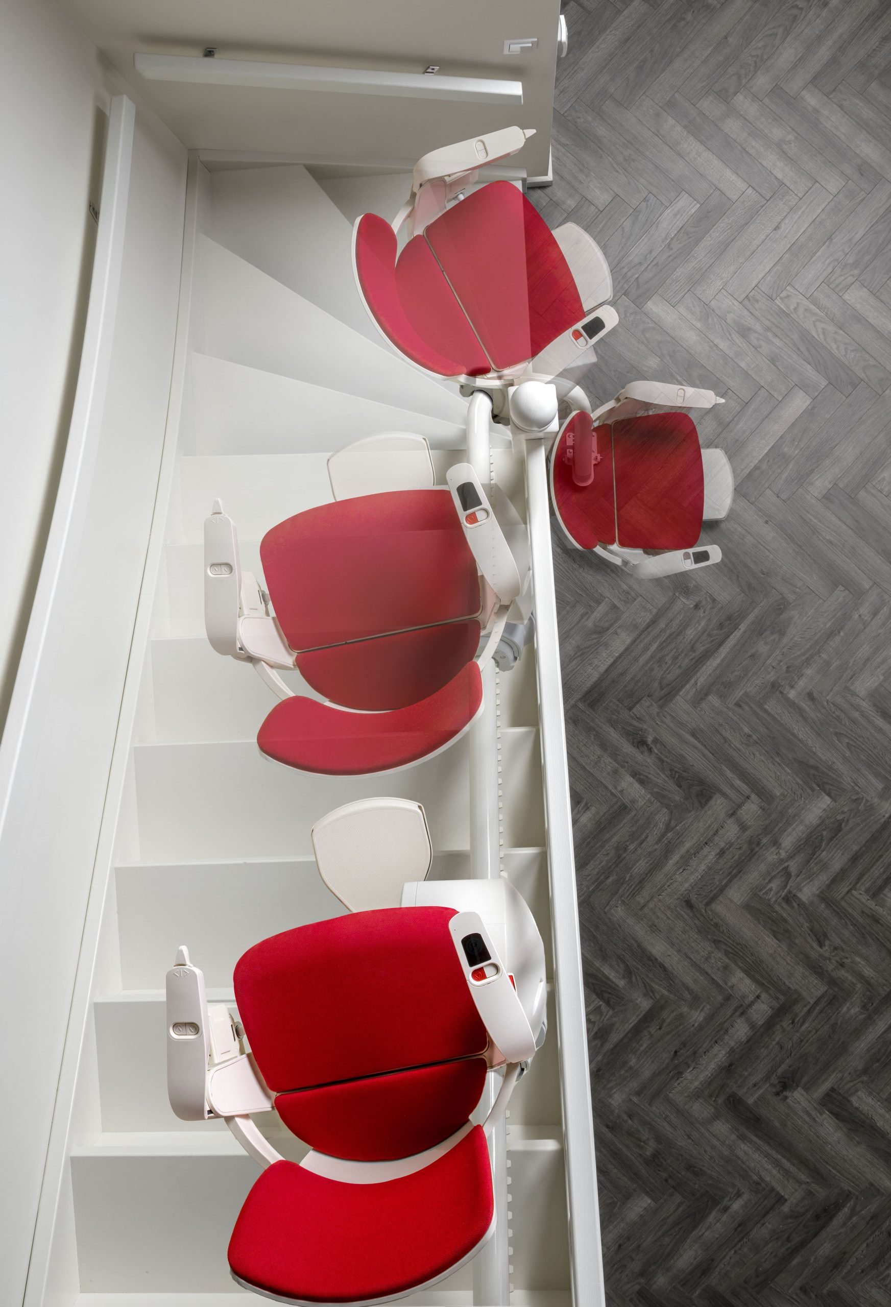 Otolift Modul-Air Smart curved stairlift angled travel in motion