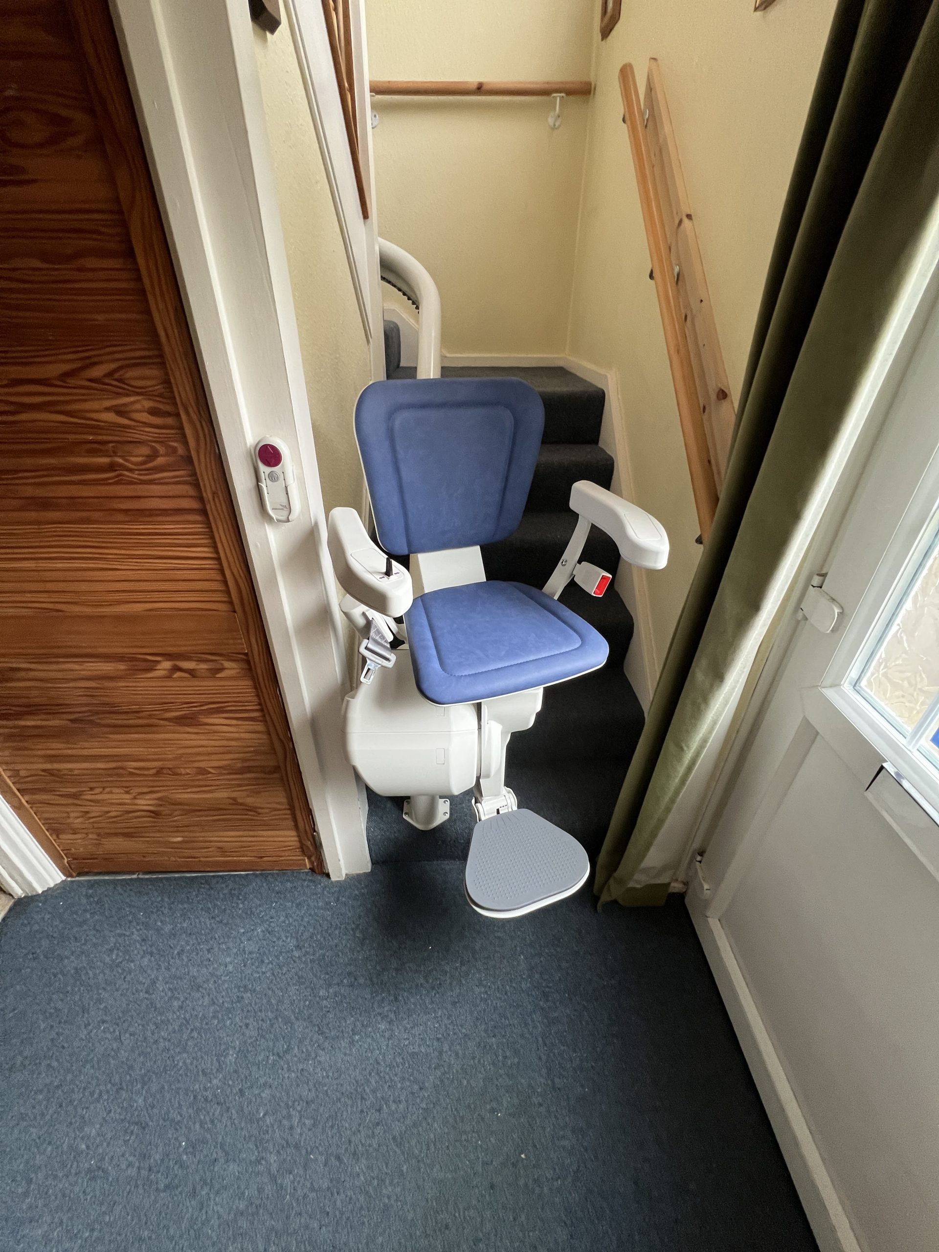 Platinum Ergo Ultimate curved stairlift specialist example seat ready to travel